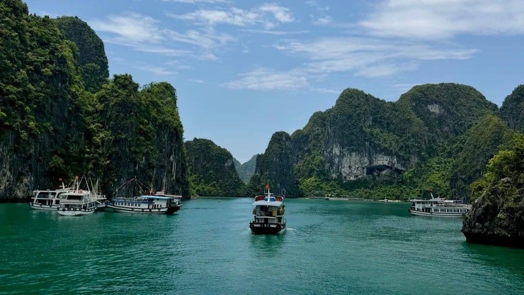 下龙湾游船