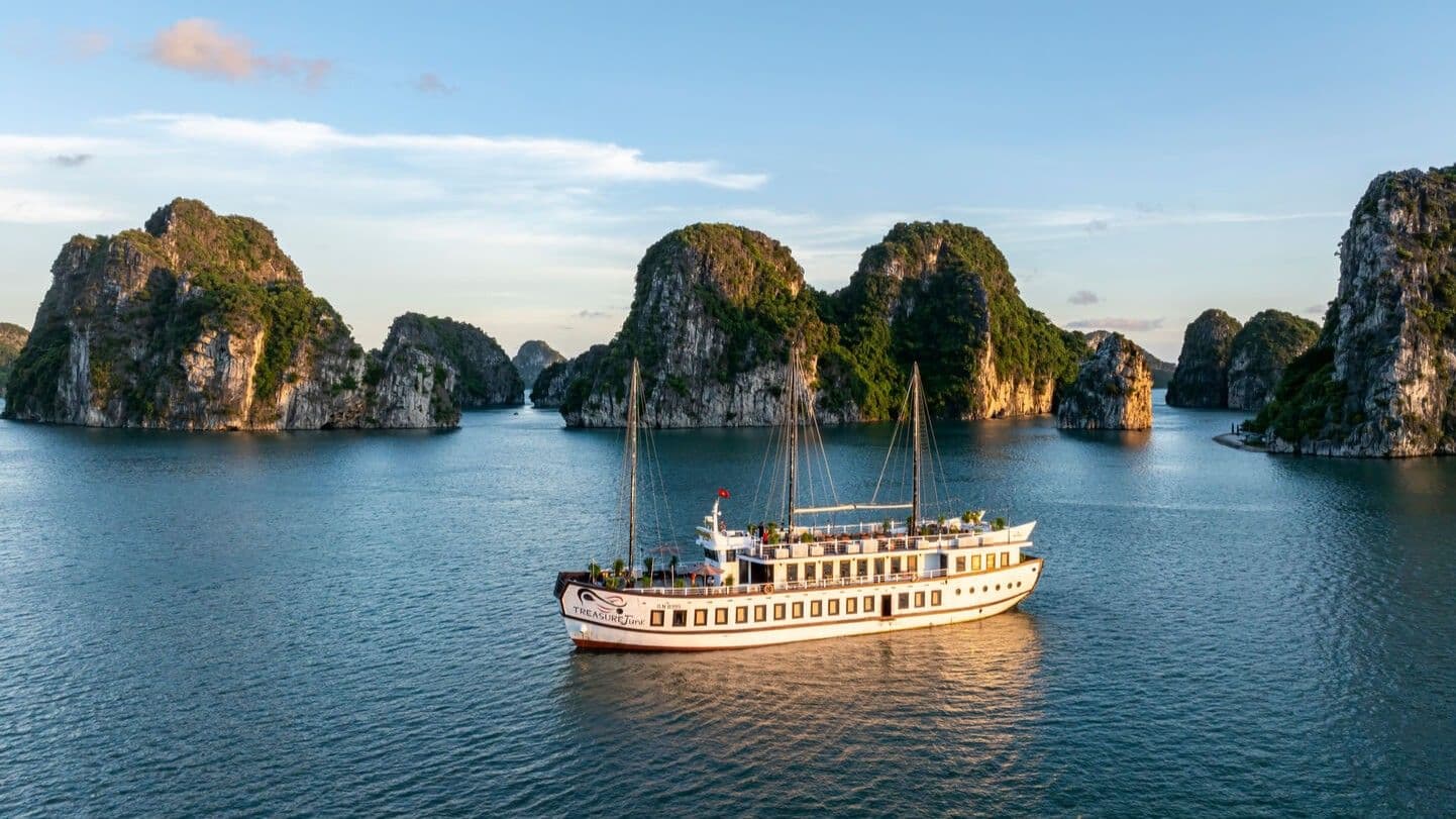 下龙湾游船